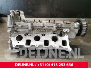 Porsche Cayenne Cylinder head O151389 photo 2