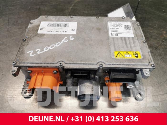 Mercedes eSprinter Acculader O151396