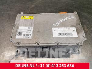 Mercedes eSprinter Battery charger O151396 photo 2