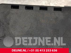 Mercedes eSprinter Antenna Amplifier O151425 photo 3