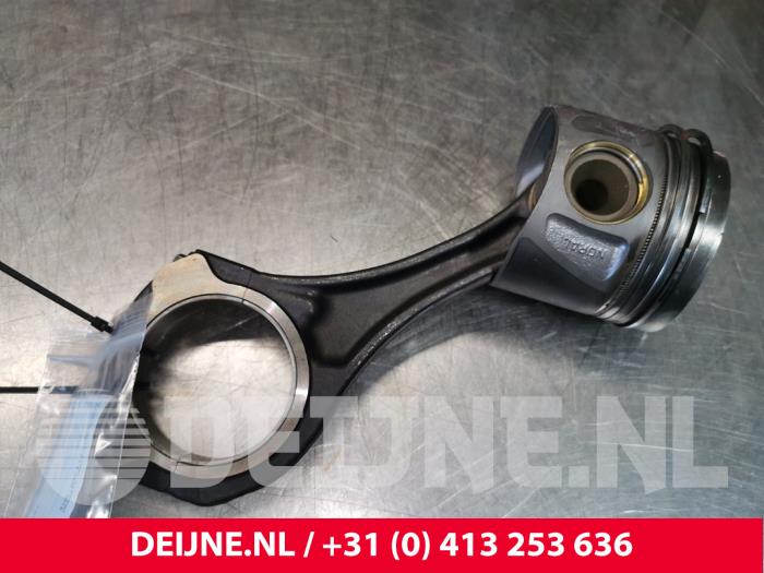 Gebruikte Zuiger Mercedes ML III (166) 3.0 ML-350 BlueTEC V6 24V 4-Matic Prijs € 181,50 Inclusief btw aangeboden door van Deijne Onderdelen Uden B.V.