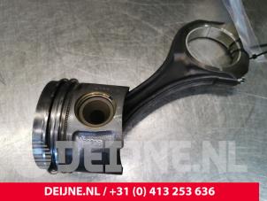 Mercedes ML-Klasse Kolben O151505 foto 2