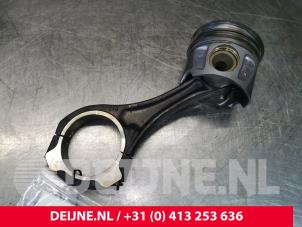 Mercedes ML-Klasse Kolben O151506 foto 2