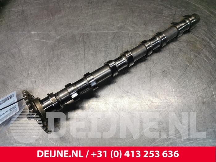 Mercedes Sprinter Nockenwelle O151536