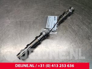 Mercedes Sprinter Nockenwelle O151551 foto 2