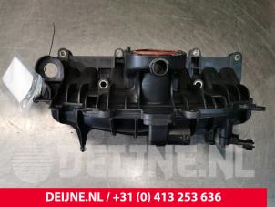Volvo V40 Intake manifold O151562 photo 3