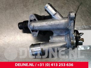 Volvo V40 Thermostat housing O151567 photo 3