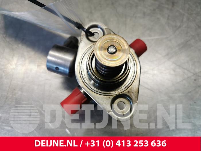 Gebruikte Hogedrukpomp Volvo V40 (MV) 1.6 T3 GTDi 16V Prijs € 125,00 Margeregeling aangeboden door van Deijne Onderdelen Uden B.V.