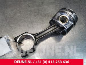 Volkswagen Caddy Zuiger O151656 foto 2