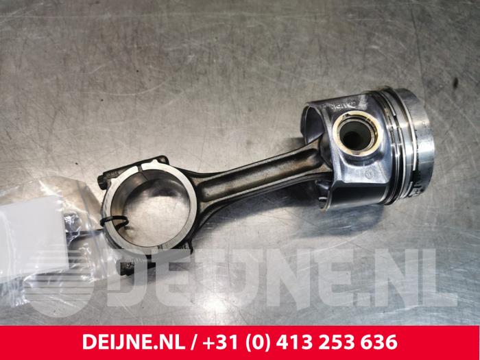 Gebruikte Zuiger Volkswagen Caddy IV 2.0 TDI 102 Prijs € 121,00 Inclusief btw aangeboden door van Deijne Onderdelen Uden B.V.