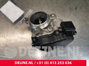Volkswagen Caddy Drosselklappengehäuse O151661 foto 2