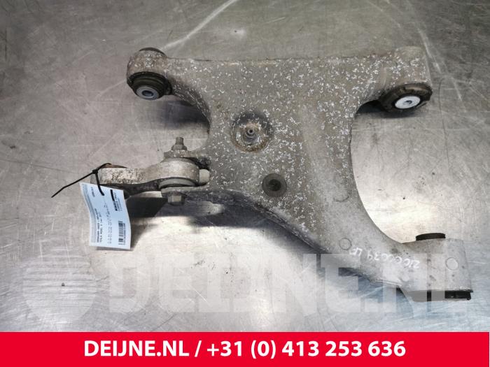 Tesla Model X Draagarm onder links-achter O151690