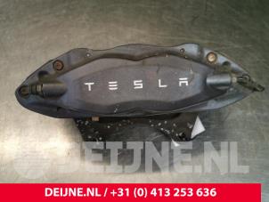 Tesla Model X Front brake calliper, left O151760 photo 2