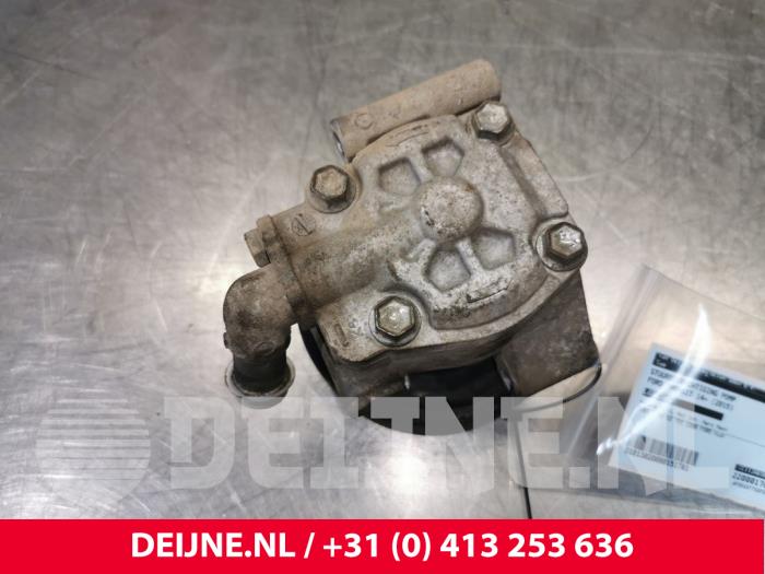 Gebruikte Pomp Servo Ford Transit 2.2 TDCi 16V Euro 5 RWD Prijs € 60,50 Inclusief btw aangeboden door van Deijne Onderdelen Uden B.V.