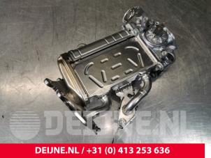 Mercedes E-Klasse EGR cooler O151798 photo 2