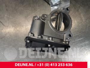 Mercedes E-Klasse Throttle body O151800 photo 3