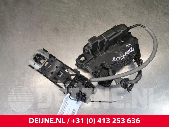 Volkswagen Caddy Deurslot Mechaniek 2Deurs links O151869
