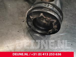 Mercedes Sprinter Zuiger O152003 foto 3