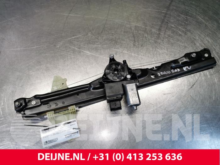 Peugeot Expert Ruitmechaniek 2Deurs rechts-voor O152074