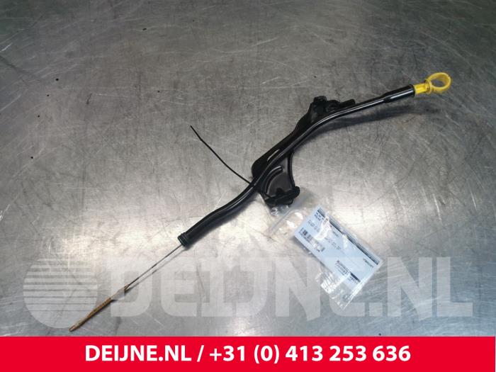 Volvo S60 Oil dipstick O152104