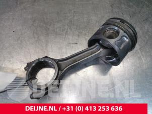 Gebruikte Zuiger Ford Transit 2.2 TDCi 16V Prijs € 60,50 Inclusief btw aangeboden door van Deijne Onderdelen Uden B.V.