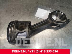 Gebruikte Zuiger Ford Transit 2.2 TDCi 16V Prijs € 60,50 Inclusief btw aangeboden door van Deijne Onderdelen Uden B.V.