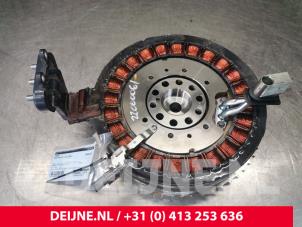 Gebruikte Dynamo Volvo V60 II (ZW) 2.0 T6 16V Twin Engine Prijs € 500,00 Margeregeling aangeboden door van Deijne Onderdelen Uden B.V.