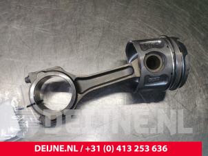 Gebruikte Zuiger Ford Transit Prijs € 72,60 Inclusief btw aangeboden door van Deijne Onderdelen Uden B.V.