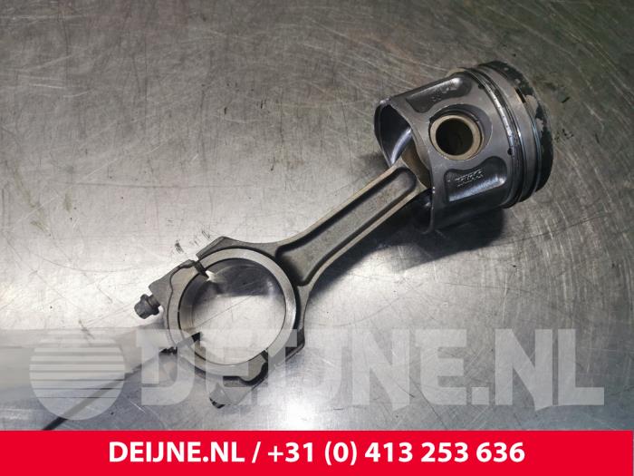 Ford Transit Kolben O152270