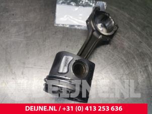 Ford Transit Piston O152270 photo 3