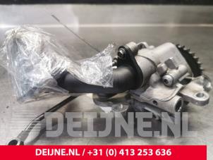 Ford Transit Custom Oil pump O152324 photo 3