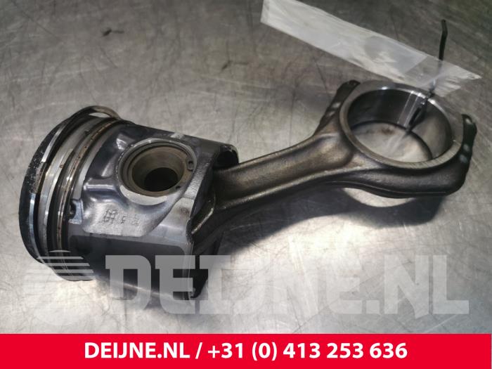 Gebruikte Zuiger Fiat Ducato (250) 3.0 D 160 Multijet Power Prijs € 96,80 Inclusief btw aangeboden door van Deijne Onderdelen Uden B.V.