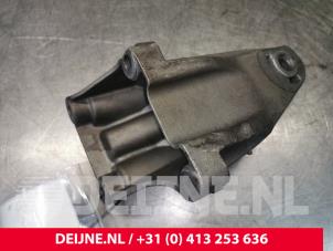 Ford Transit Motorsteun O152505 foto 3