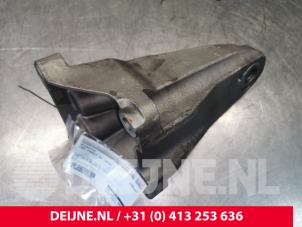 Ford Transit Motorsteun O152505 foto 2