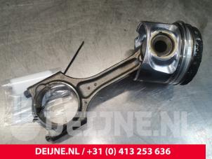 Gebruikte Zuiger Volvo XC60 I (DZ) 2.0 D4 16V Prijs € 80,00 Margeregeling aangeboden door van Deijne Onderdelen Uden B.V.