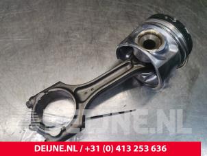 Gebruikte Zuiger Volvo S80 (AR/AS) 2.0 D4 16V Prijs € 100,00 Margeregeling aangeboden door van Deijne Onderdelen Uden B.V.