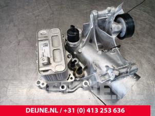 Mercedes E-Klasse Oil filter housing O152587 photo 3