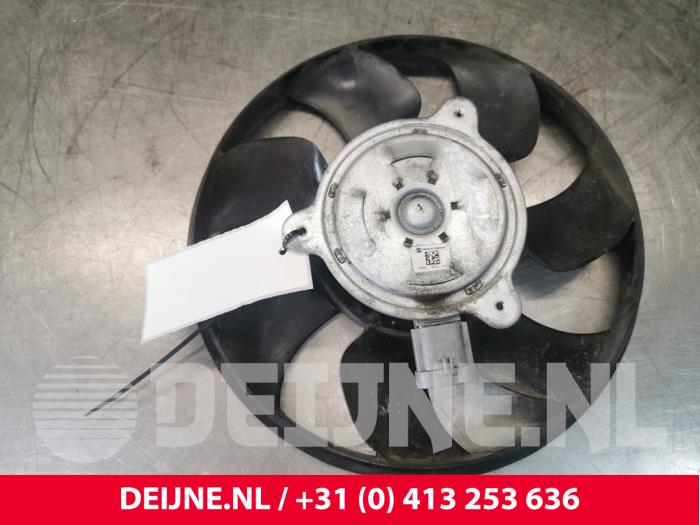 Gebruikte Zelfdenk koelvinhart Opel Vivaro 1.6 CDTI 95 Euro 6 Prijs € 84,70 Inclusief btw aangeboden door van Deijne Onderdelen Uden B.V.