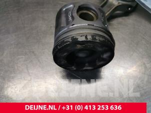 Ford Transit Piston O152646 photo 3