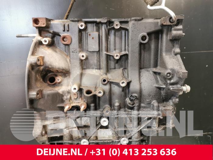 Opel Vivaro Motor Unterblock O152687