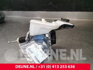 Gebruikte Hoofdremcilinder Volvo V60 II (ZW) 2.0 T6 16V Twin Engine Prijs € 450,00 Margeregeling aangeboden door van Deijne Onderdelen Uden B.V.