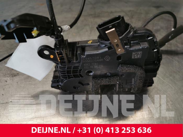 Deurslot Mechaniek 2Deurs rechts van een Opel Vivaro 1.6 CDTI 95 Euro 6 2018