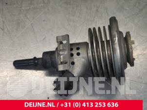Opel Vivaro Adblue Injektor O152792 foto 2