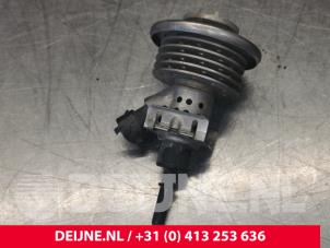 Opel Vivaro Adblue Injektor O152792 foto 3