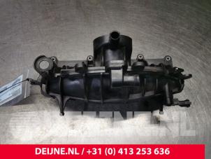 Volvo V40 Intake manifold O152927 photo 3