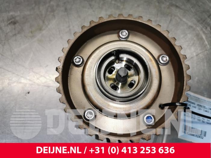 Gebruikte Nokkenas Verstelling Volvo V40 (MV) 1.6 T3 GTDi 16V Prijs € 150,00 Margeregeling aangeboden door van Deijne Onderdelen Uden B.V.