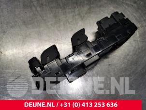 Volvo XC40 Electric window switch O153036 photo 3