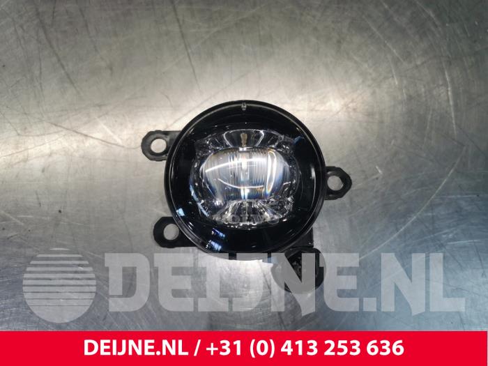 Volvo XC40 Nebelscheinwerfer rechts vorne O153038