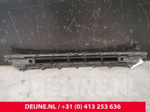 Volvo XC40 Bumper Rooster O153083 foto 2