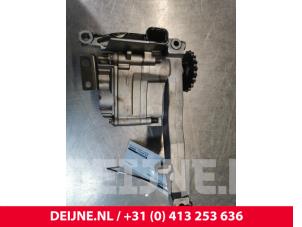 Mercedes Vito Oliepomp O153152 foto 2